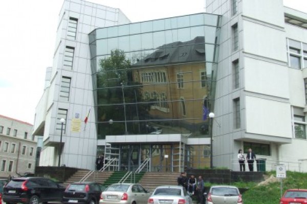 Colega de dosar a lui Şapera află marţi dacă scapă de arestul la domiciliu